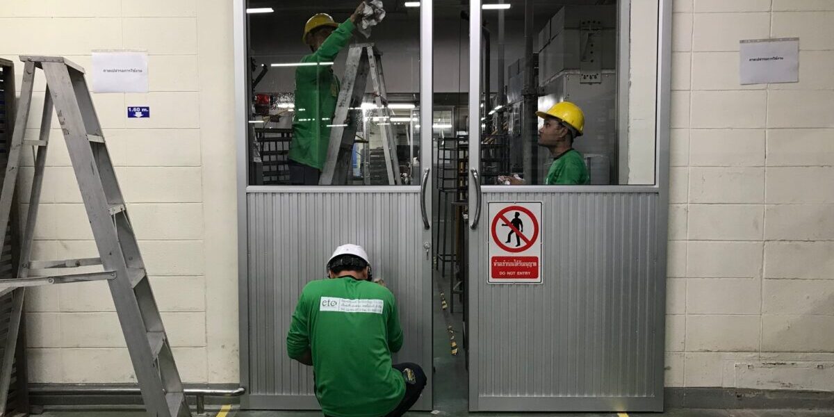 งาน Aluminium door
