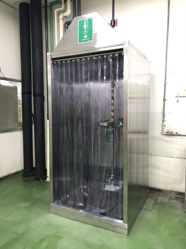 งานติดตั้ง Emergency Shower